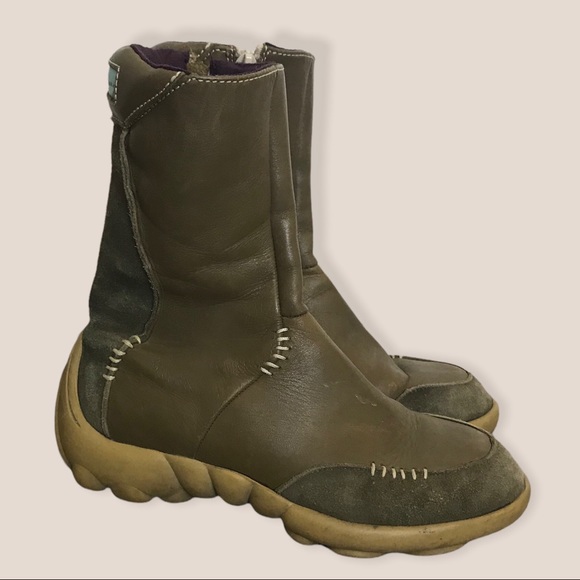 John Fluevog Urban Angels Boots - Picture 3 of 9